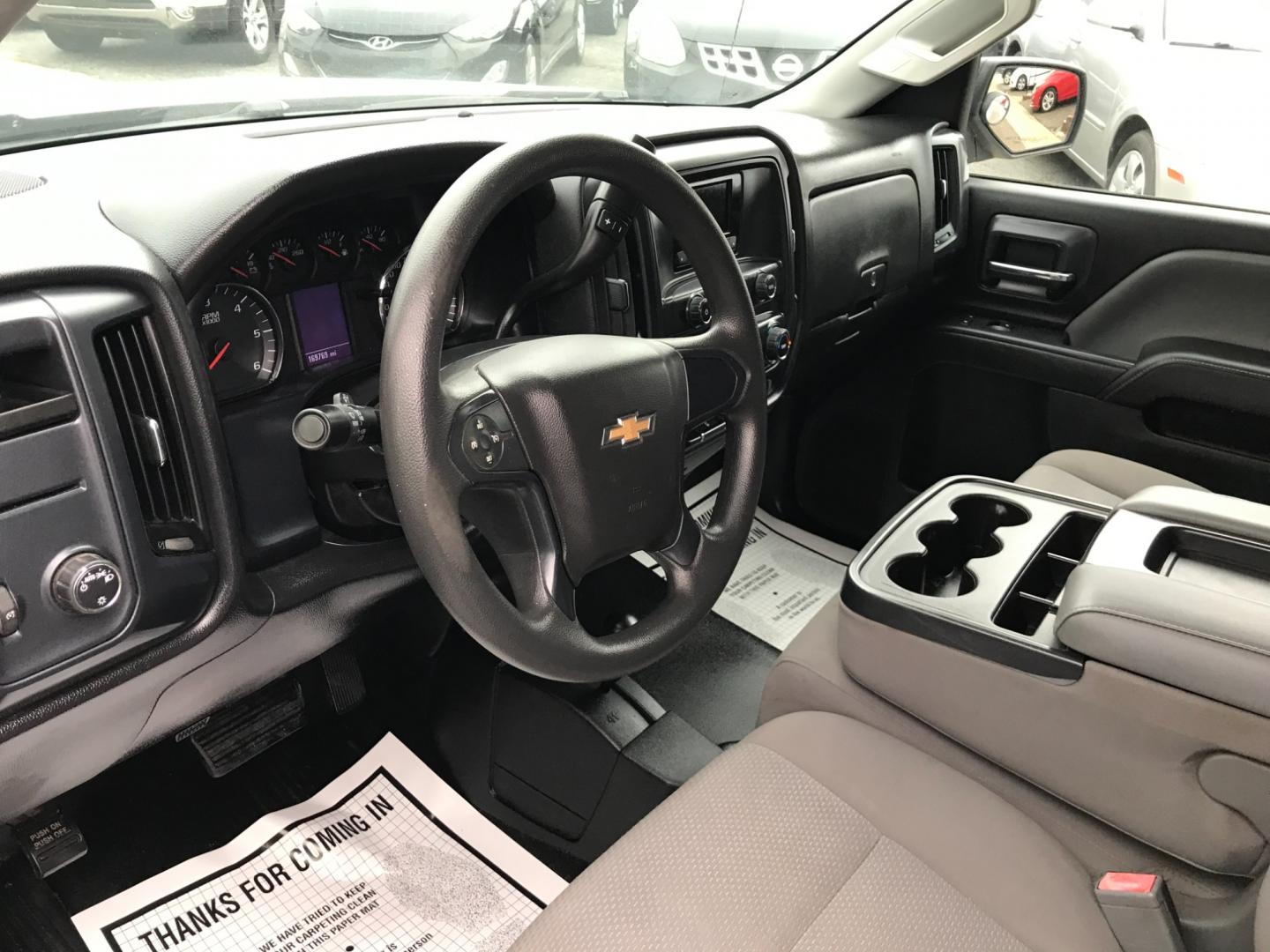 2015 White /Gray Chevrolet Silverado 1500 1500 (1GCNKPEC3FZ) with an 5.3 V8 engine, Automatic transmission, located at 577 Chester Pike, Prospect Park, PA, 19076, (610) 237-1015, 39.886154, -75.302338 - Photo#12